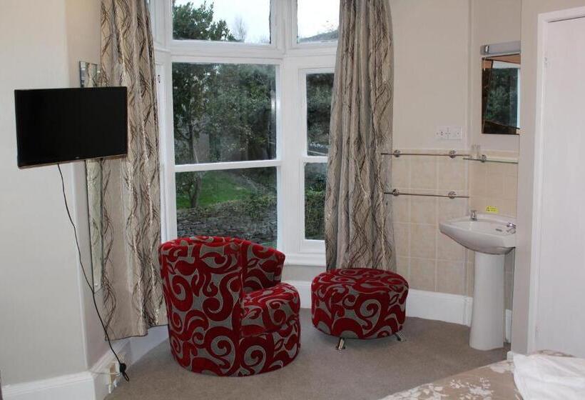 اتاق لوکس با تخت بزرگ, The Darnley