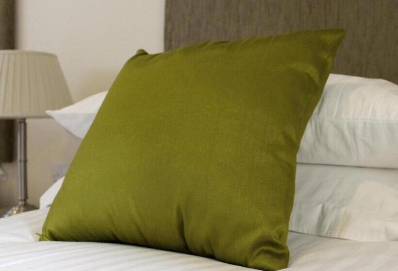 غرفة قياسية فردية, The Inn @ Y Not