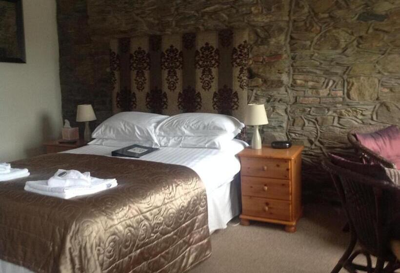 غرفة قياسية, The Safe Harbour