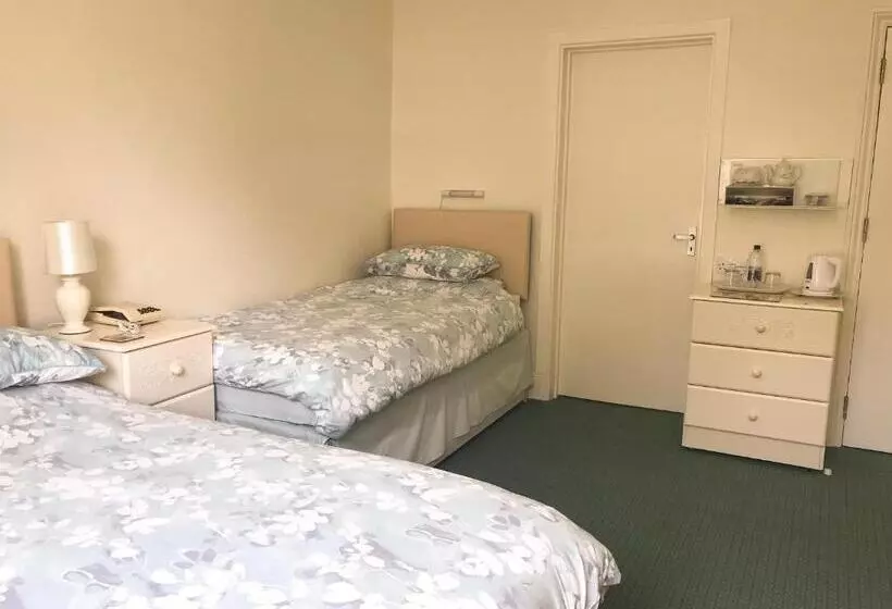 Habitació Familiar Deluxe, Elerkey Guest House
