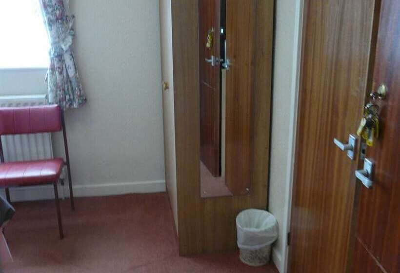 スタンダードシングルルーム, The Premier Lodge