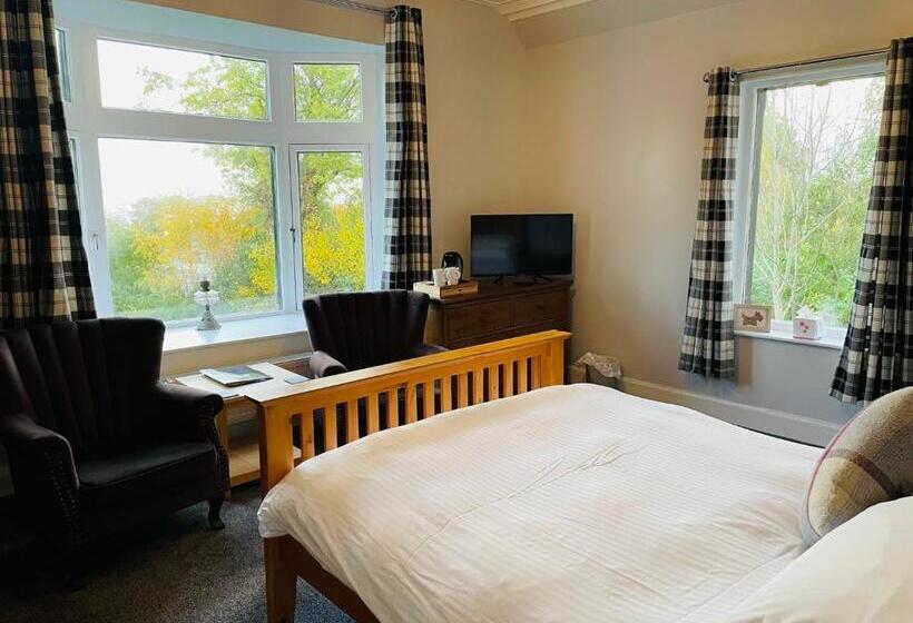 Номер Стандарт, Shandwick House