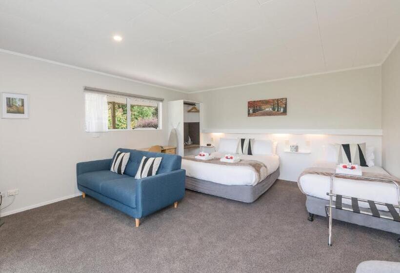 스탠다드 스튜디오, Abbey Court Motel