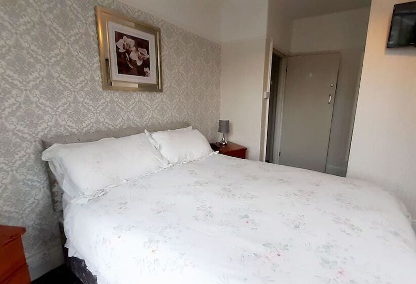 غرفة قياسية, The Countryman