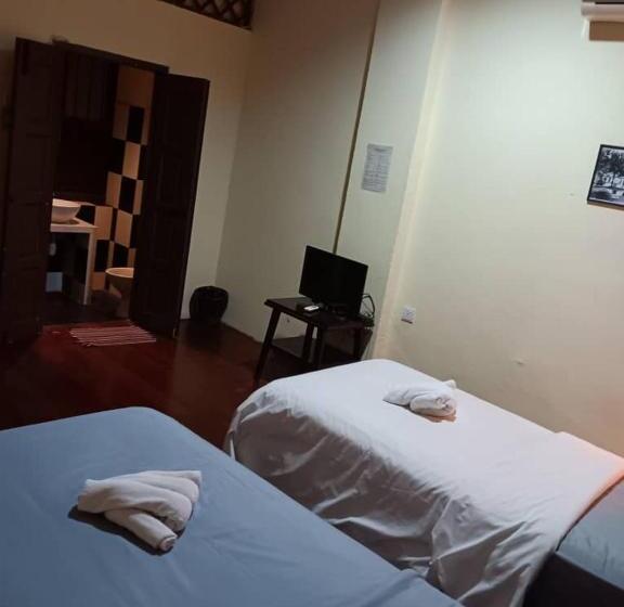 غرفة ديلوكس, Cintra House