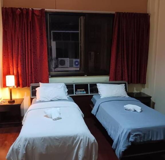 غرفة ديلوكس, Cintra House