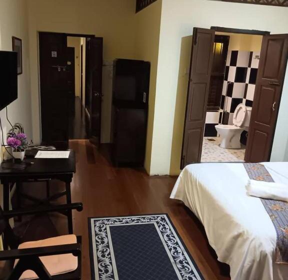Трехместный Номер Deluxe, Cintra House