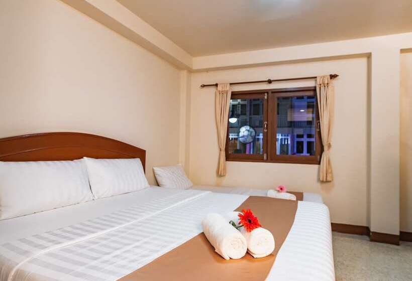 اتاق استاندارد سه نفره, D&d Inn Khaosan