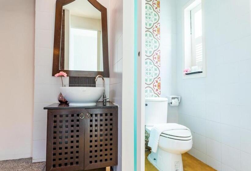 اتاق سوپریور خانوادگی, D&d Inn Khaosan