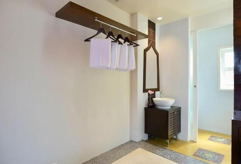 اتاق سوپریور خانوادگی, D&d Inn Khaosan