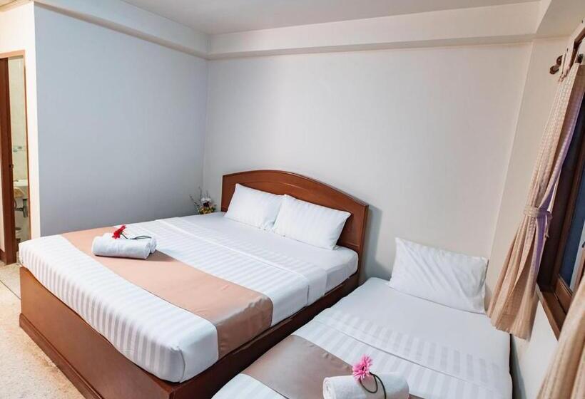 اتاق استاندارد سه نفره, D&d Inn Khaosan