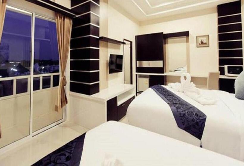 패밀리 룸, Excella