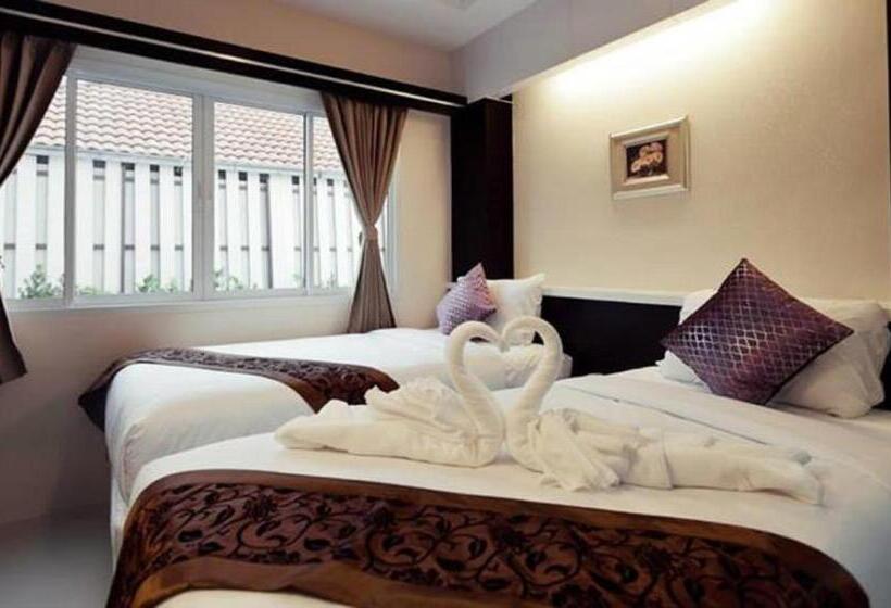 Номер Deluxe, Excella