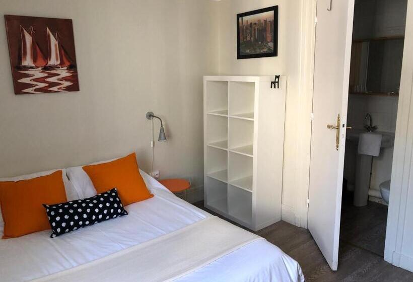 标准间, Le Petit Poucet