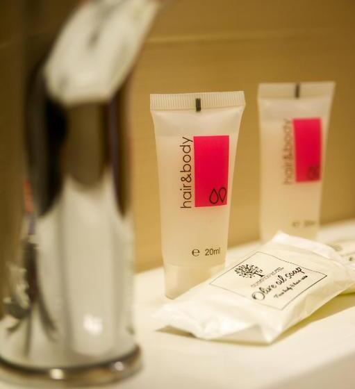 חדר סטנדרט לשלושה, Olympion