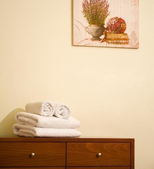 חדר סטנדרט לשלושה, Olympion