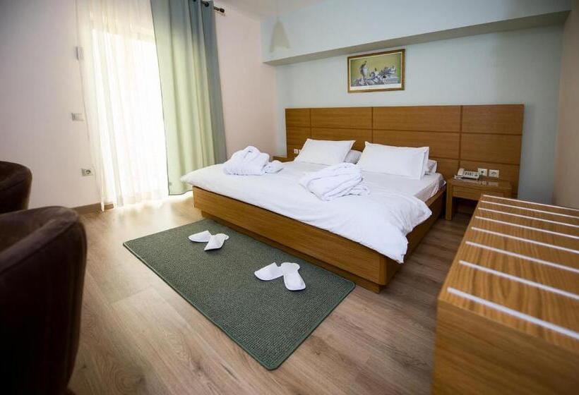 חדר דלוקס, Olympion