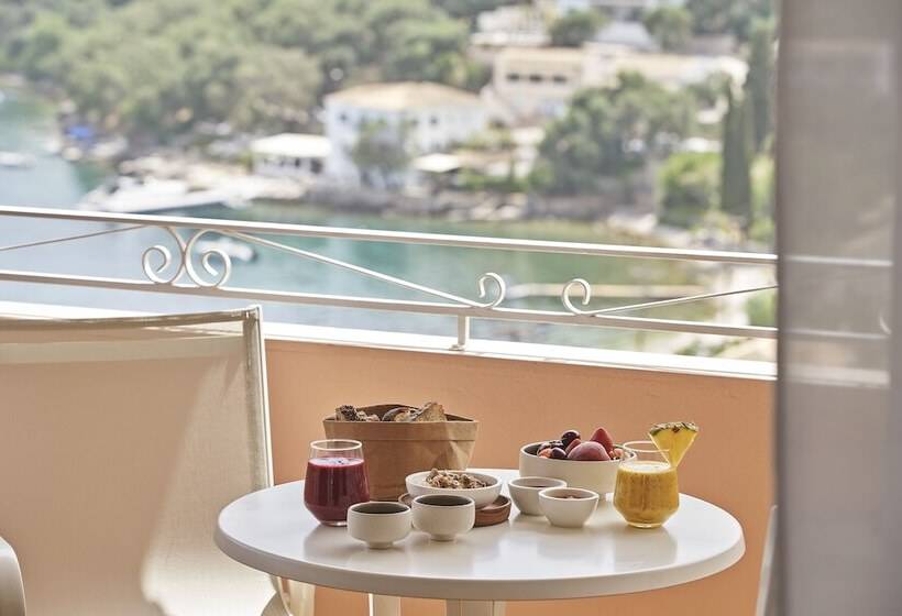 غرفة ديلوكس مطلّة علي البحر, San Antonio Corfu Resort