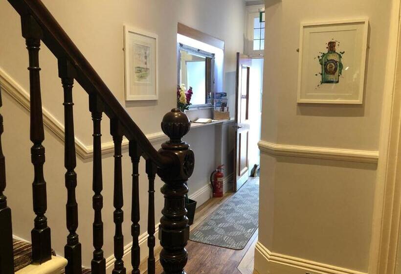 غرفة قياسية سرير كينج, Edgcumbe Guest House