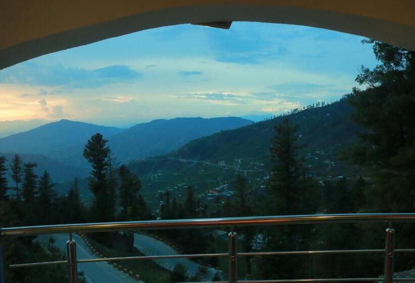 اتاق لوکس, Pearl Continental Hotel Malam Jabba