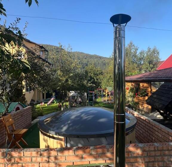 Дом 1 Спальня, Pensiunea Mary