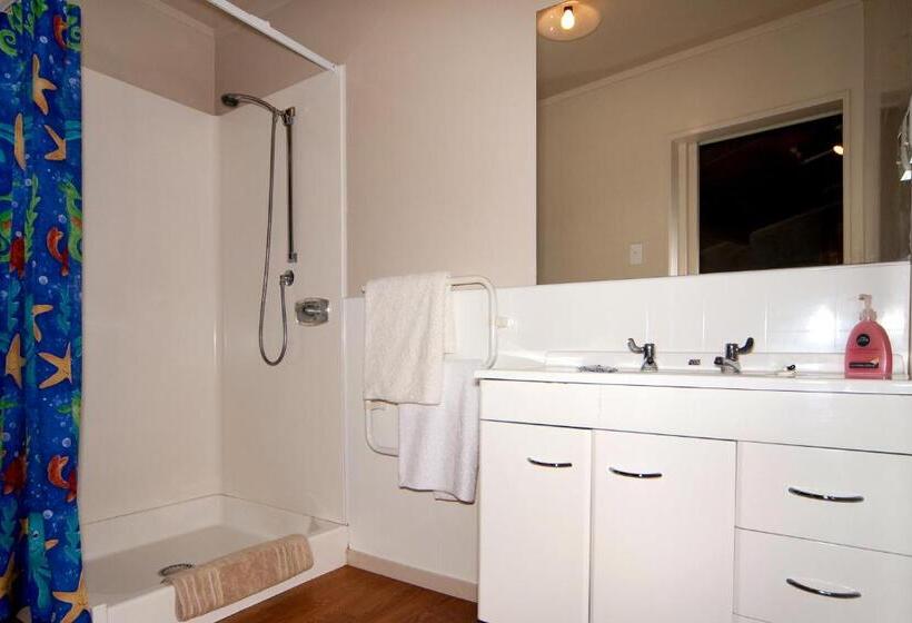 Семейный Номер, Seagulls Guesthouse