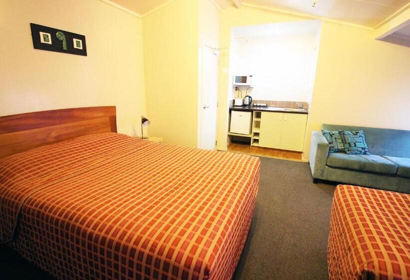 Семейный Номер, Seagulls Guesthouse