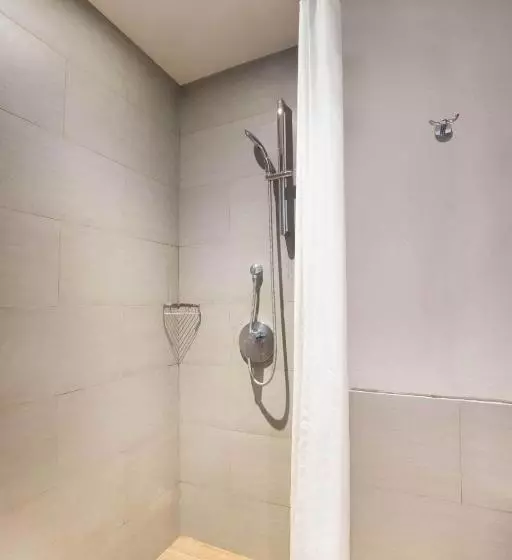 Superior Room, Batiqa Hotel Cirebon