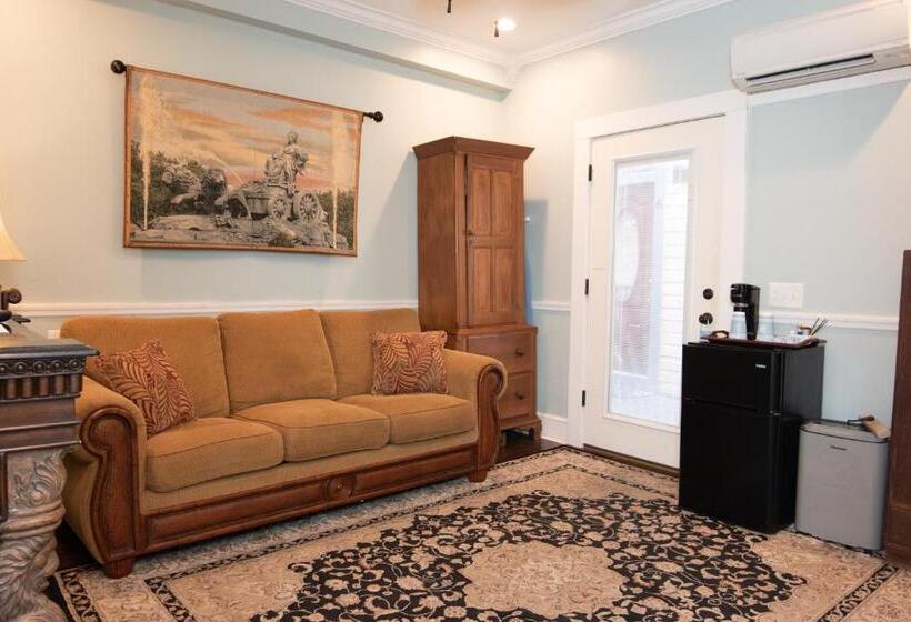 디럭스 스위트, Victorian House Bed And Breakfast