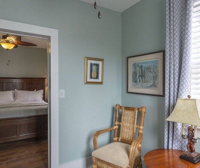 디럭스 스위트, Victorian House Bed And Breakfast