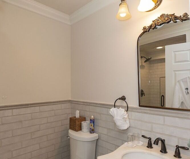 디럭스 룸, Victorian House Bed And Breakfast