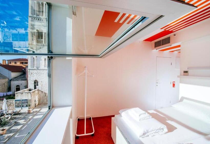 Номер Стандарт, Boutique Hostel Forum