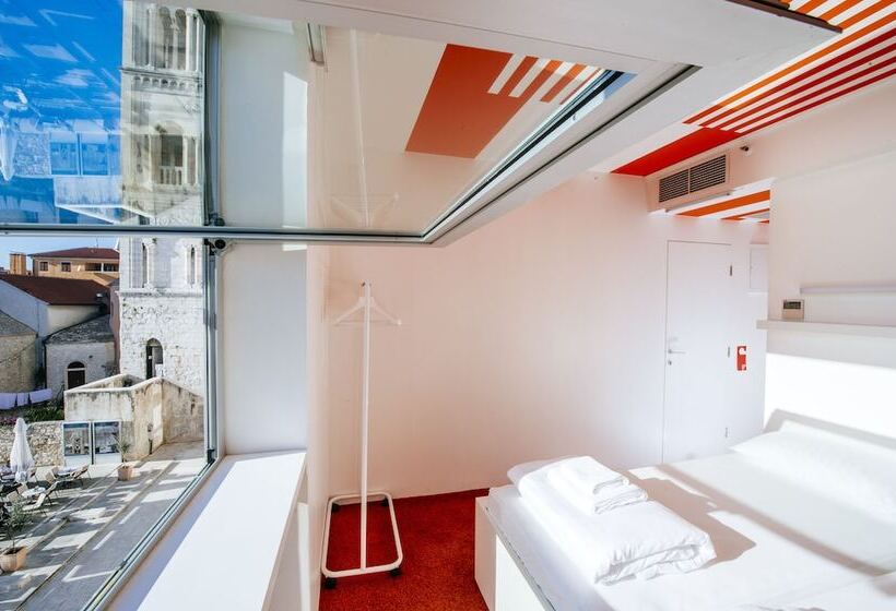 Номер Стандарт, Boutique Hostel Forum