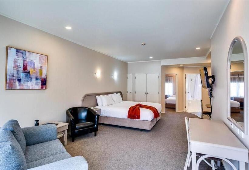 דירת חדר, Cumberland Court Motel