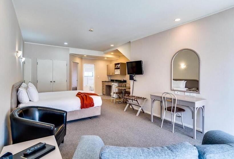 דירת חדר, Cumberland Court Motel