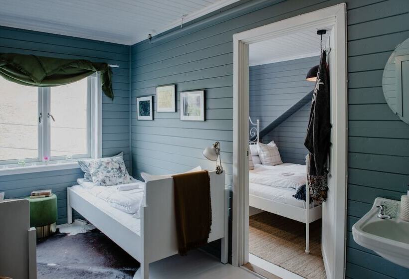 חדר משפחתי נוף להרים, Fjærland Fjordstove Hotell   Huseby Hotelldrift As