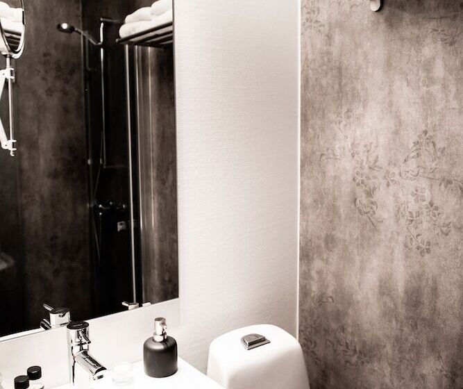 חדר בסיסי מיטה זוגית, Fjærland Fjordstove Hotell   Huseby Hotelldrift As