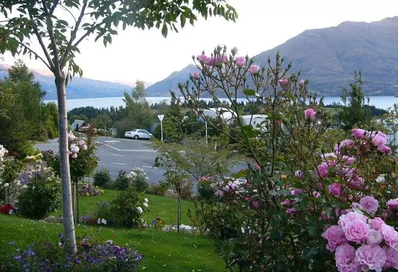 آپارتمان 2 خوابه, Balmoral Lodge