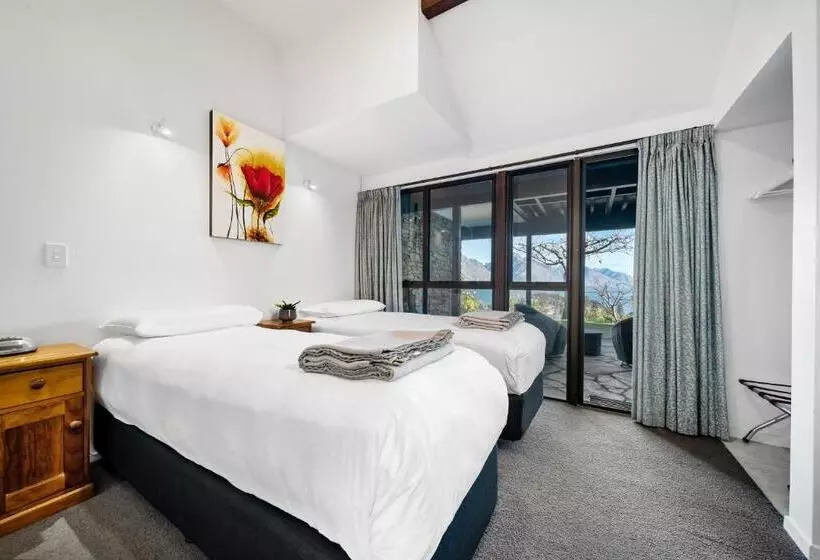 آپارتمان 2 خوابه, Balmoral Lodge