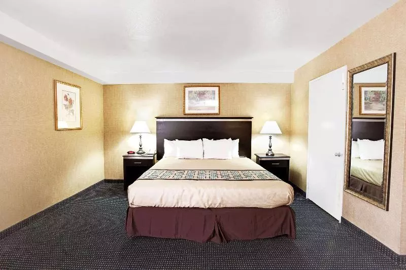 Suite, Batiqa Hotel Cirebon