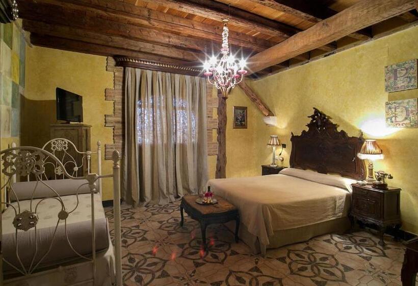 Полулюкс, Boutique Hoces Del Duraton