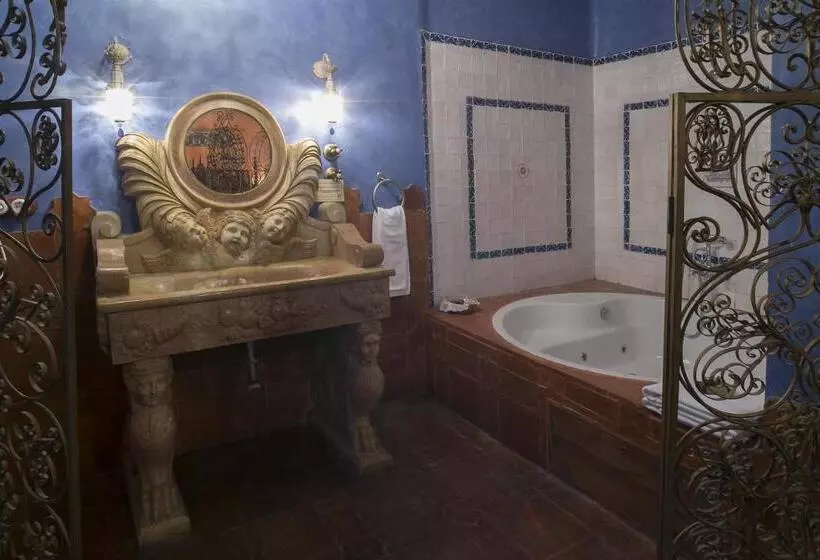 スイート, Boutique Hoces Del Duraton