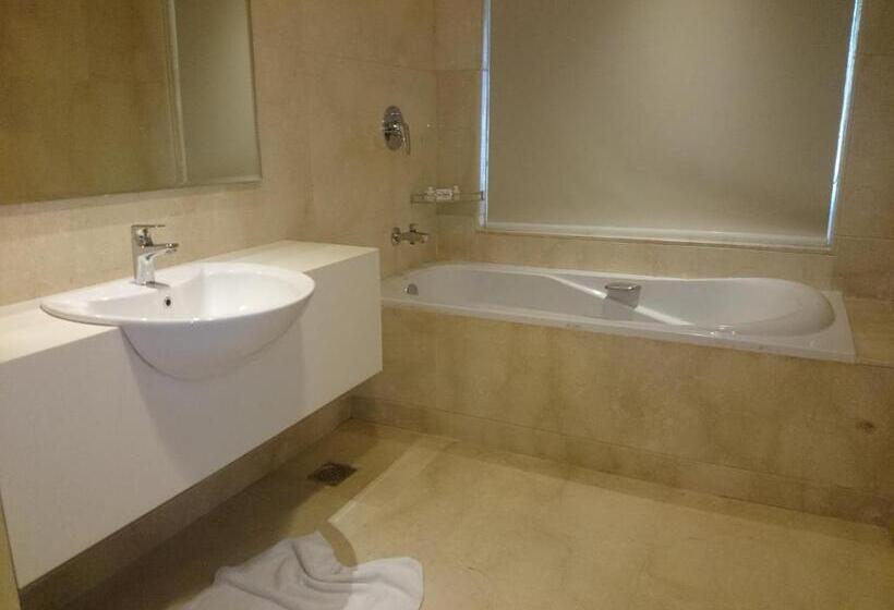 豪华套房, Diana Heights Luxury