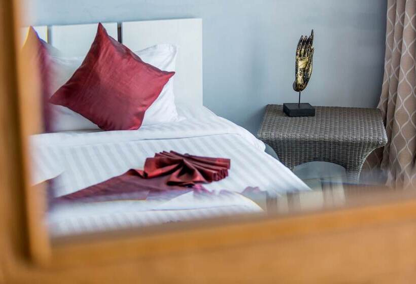 اتاق لوکس با چشمانداز دریا, Enjoy Beach