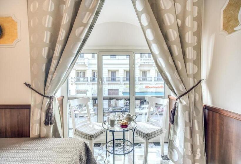 اتاق استاندارد, Nakissa Inn