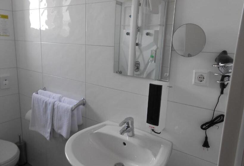 اتاق استاندارد سه نفره, Platinium