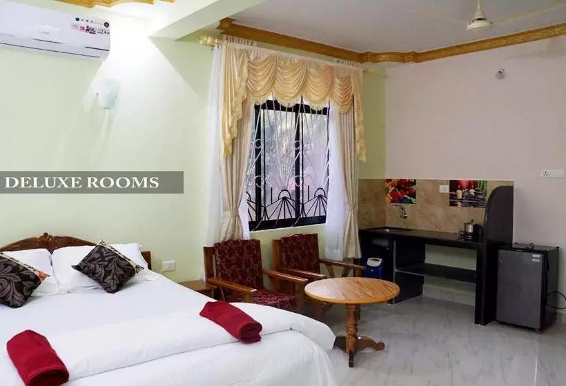 バルコニー付きデラックスルーム, Pritams Cottages Guest House