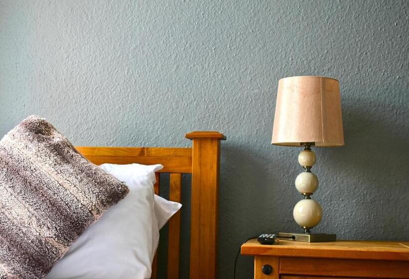 Номер Стандарт Индивидуальный, Stonehenge Inn & Shepherds Huts