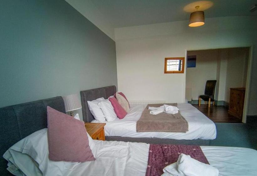 Семейный Номер, Stonehenge Inn & Shepherds Huts