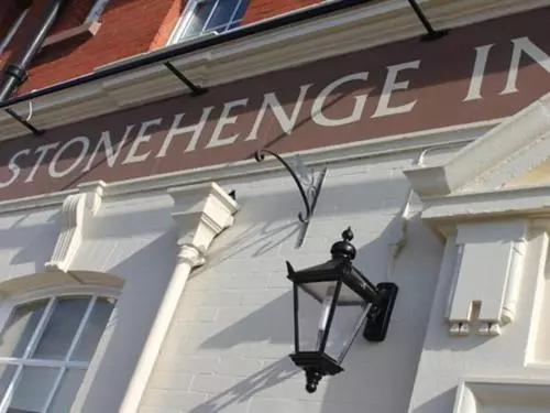 Standard Neljän Hengen Huone, Stonehenge Inn & Shepherds Huts